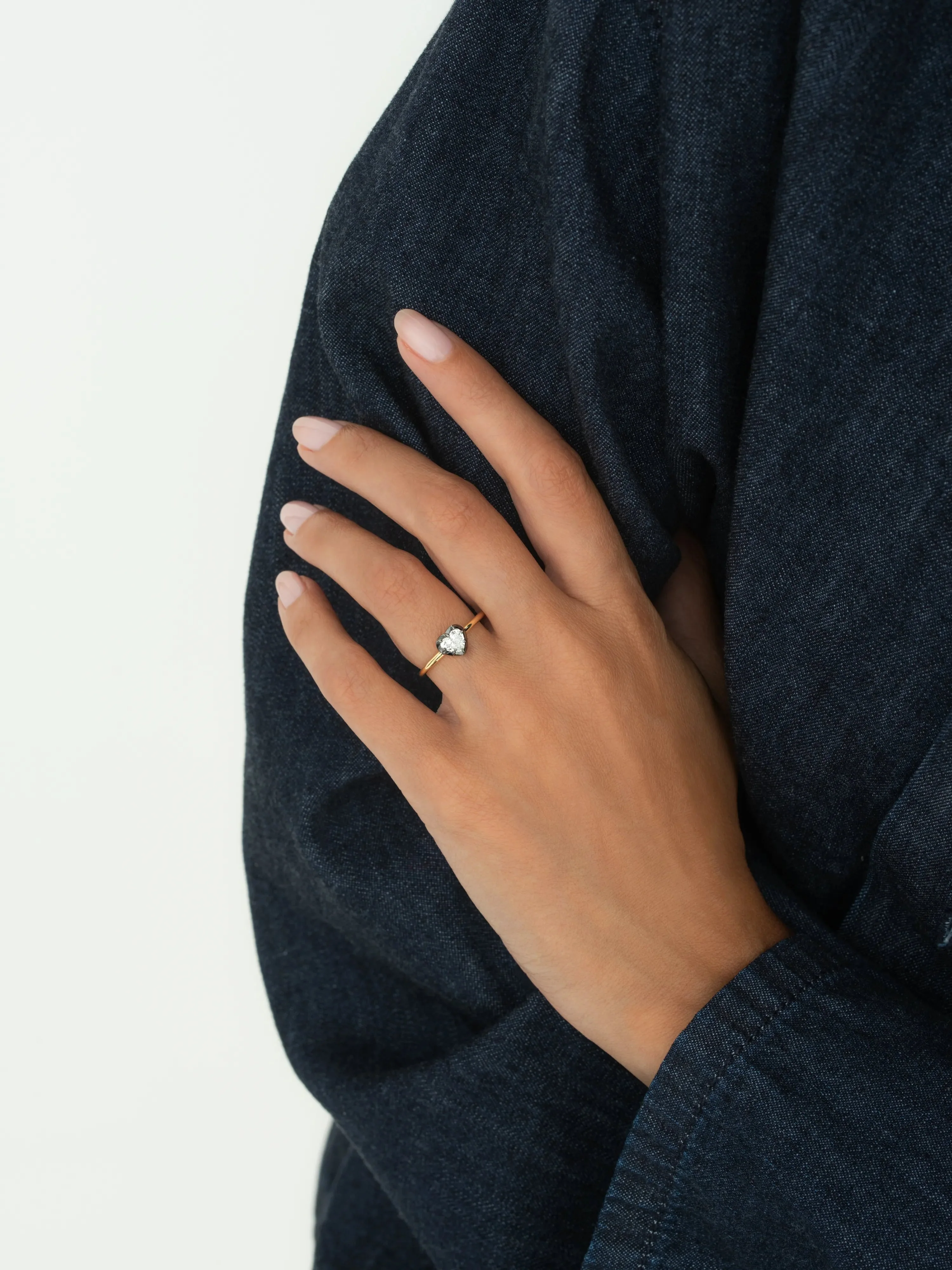 0.50ct Heart-Shaped Diamond & Blackened Gold Button Back Ring - Image 3