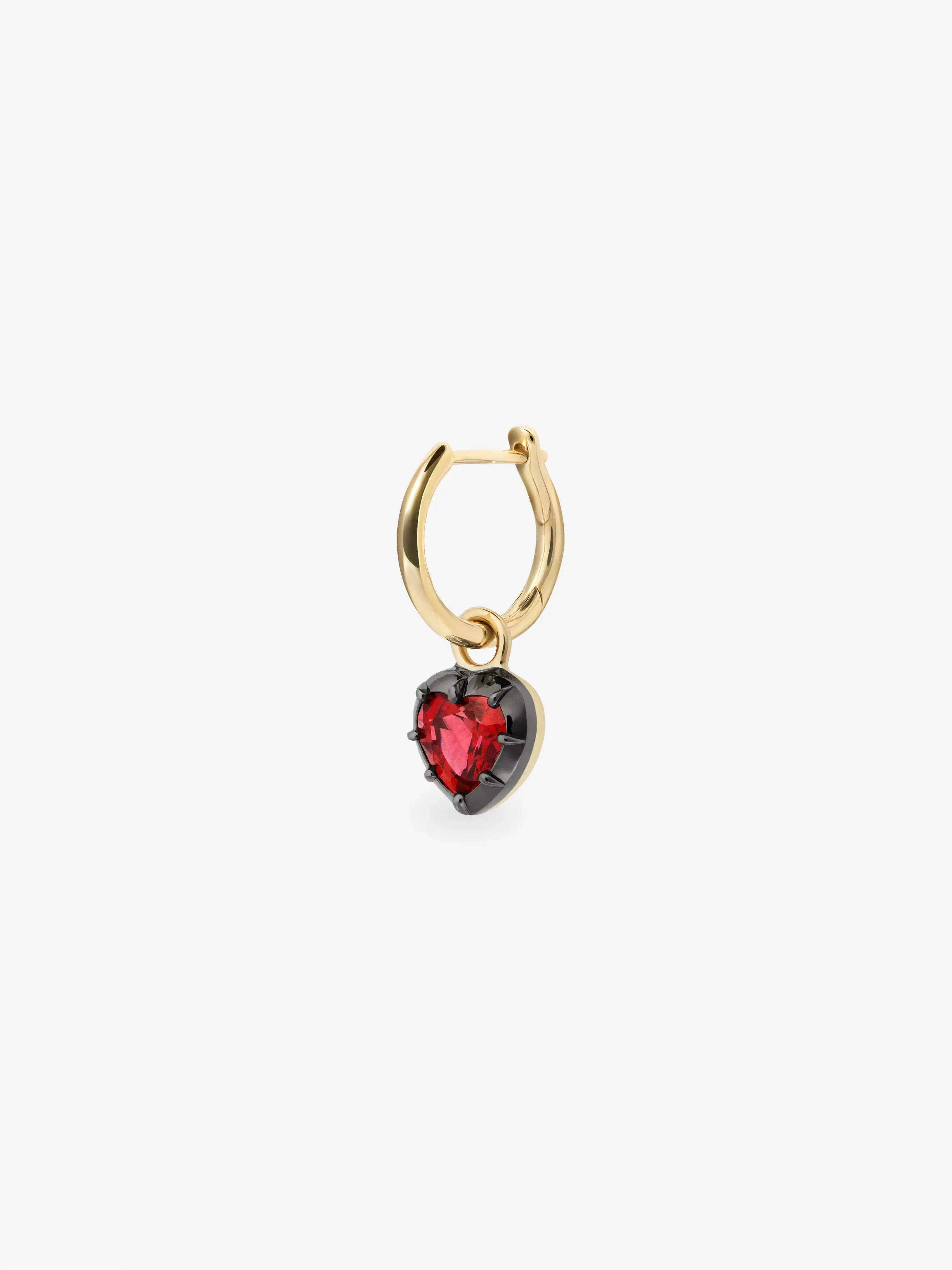 0.50ct Heart-Shaped Ruby & Blackened Gold Single Gypset Hoop Earring - Image 2