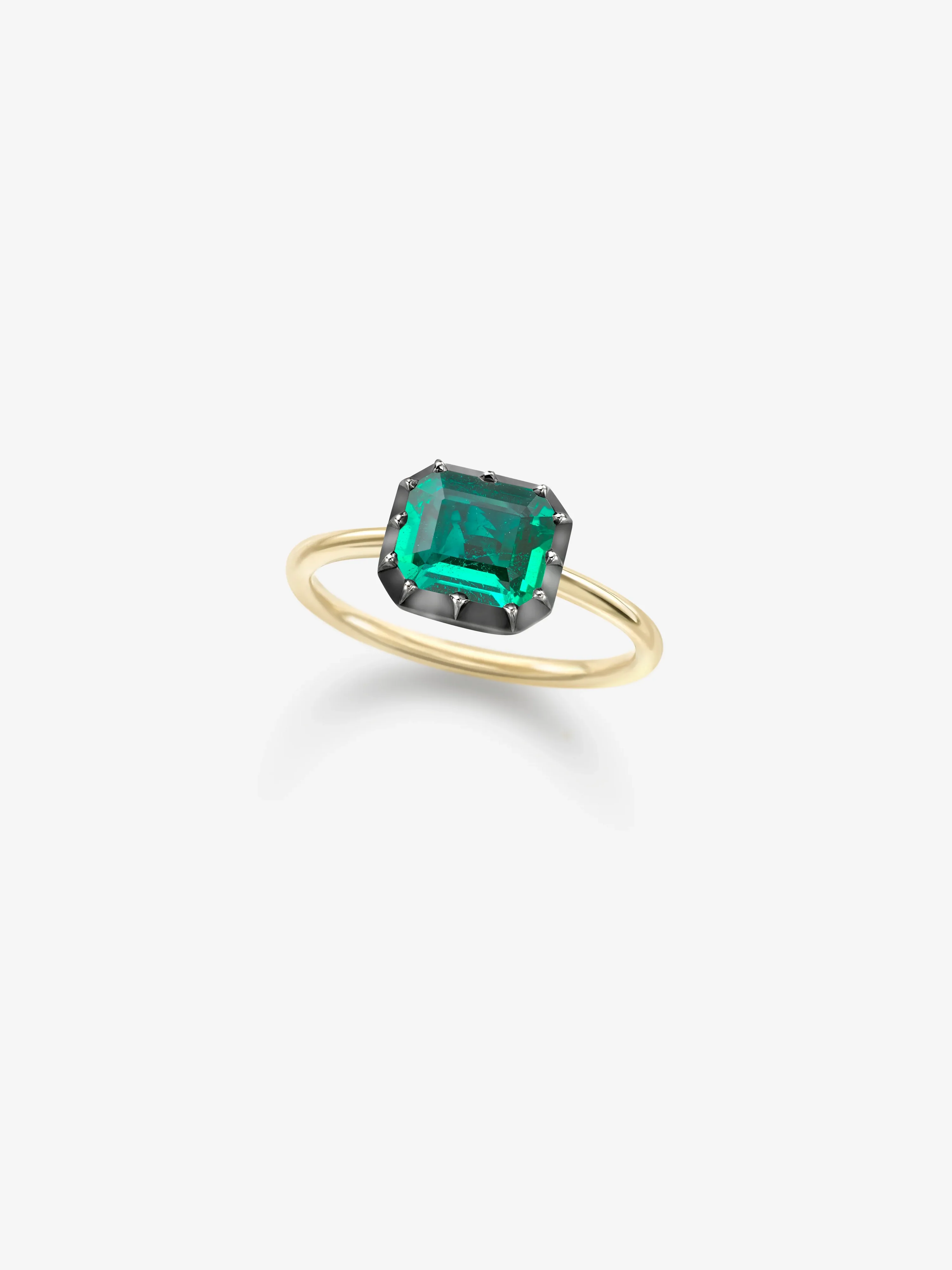 1.39ct East-West Emerald Cut Emerald Button Back Ring - Image 2