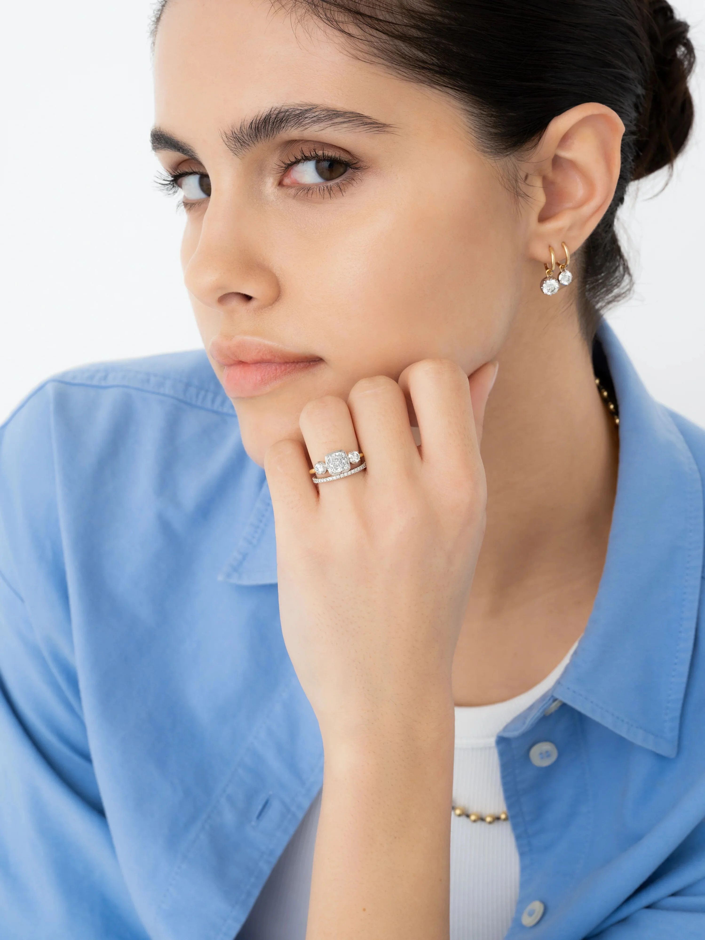 1.51ct Three Stone Cushion Diamond Button Back Ring - Image 3