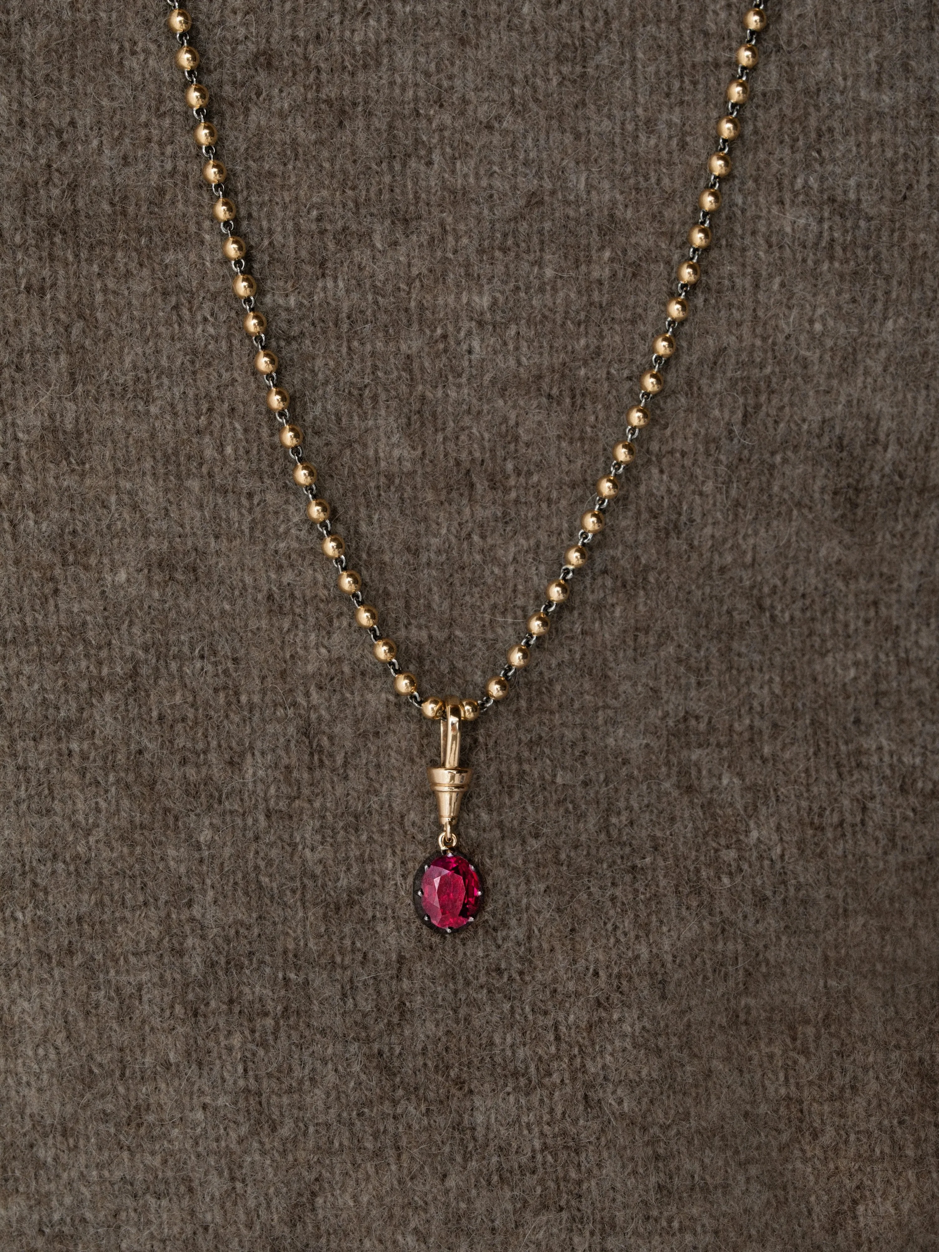 Ball n Chain 3.01ct Oval Cut Ruby Pendant - Image 3