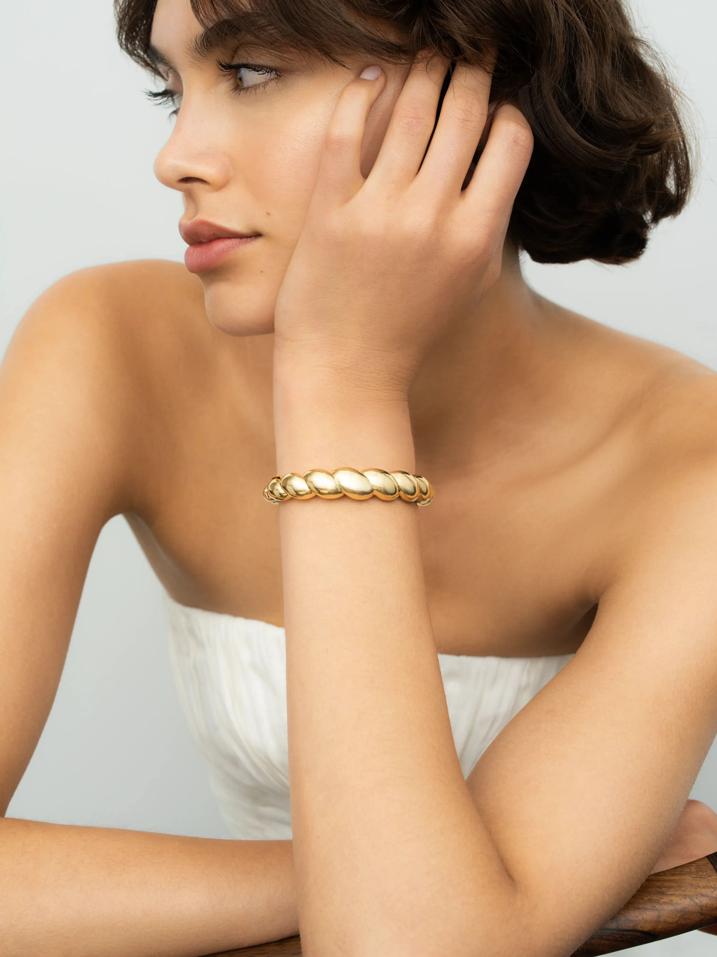 Beaches Wide Yellow Gold Conch Shell Bangle - Image 3