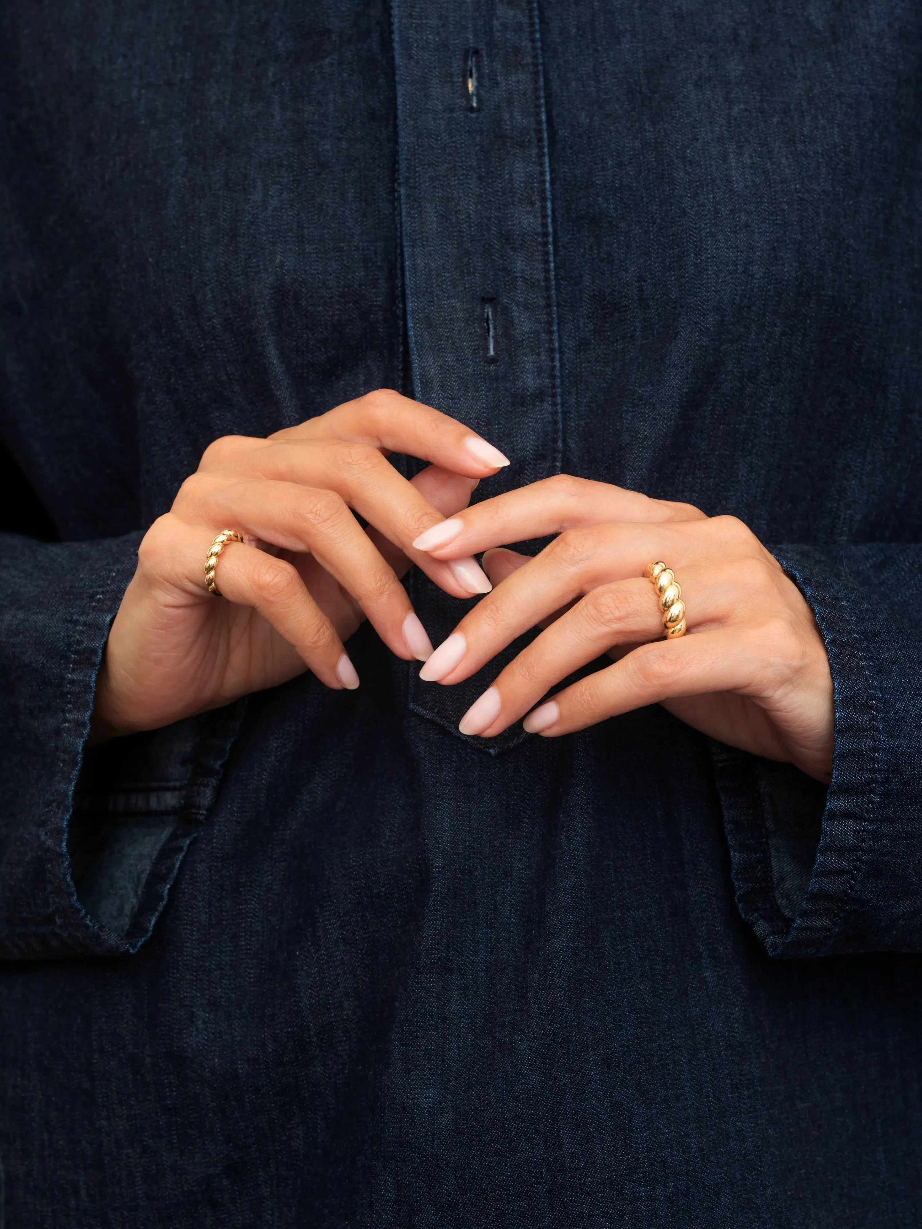 Beaches Yellow Gold Mini Conch Shell Ring - Image 3