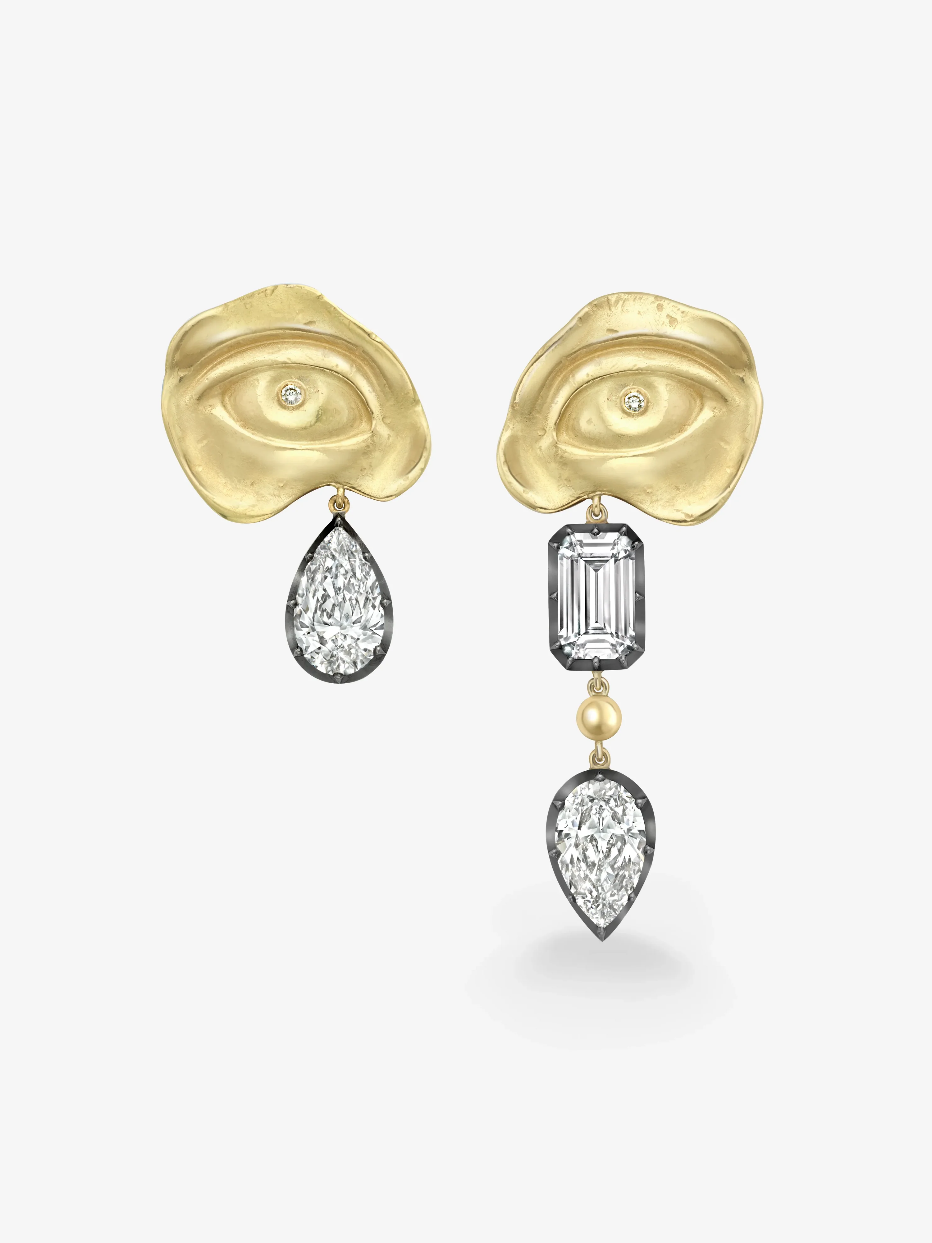Medallions Cry Baby Emerald Cut & Pear-Shaped Diamond Earrings